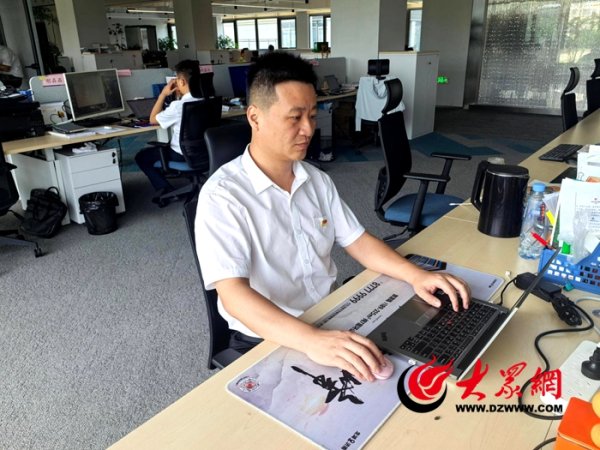 国汇策略 东明石化2025年优秀共产党员崔俊峰：攻坚一线勇担当 匠心助力产业园高质量交付